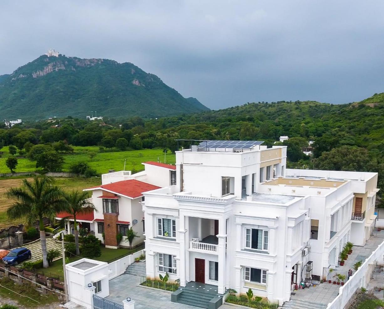 Chez Lavania - A Boutique Homestay أُودايبور المظهر الخارجي الصورة